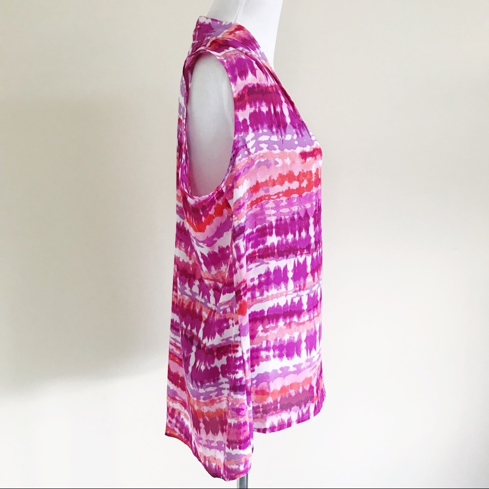 Rose and Olive V Neck Tie Dye Print Shell - Picture 4 of 7